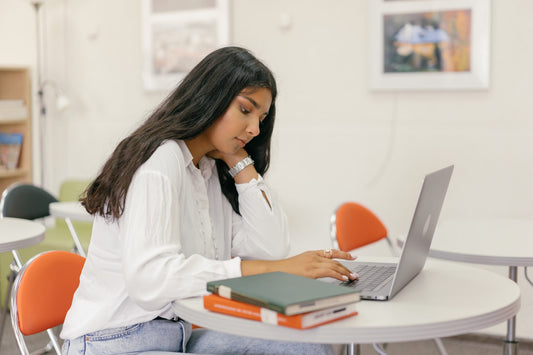 Why Is MacBook the Best Investment For Students?