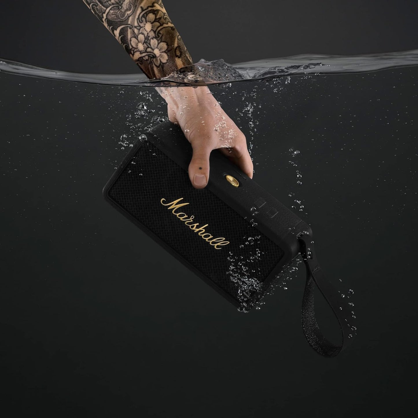 MARSHALL MIDDLETON PORTABLE BT SPEAKER Black & Brass