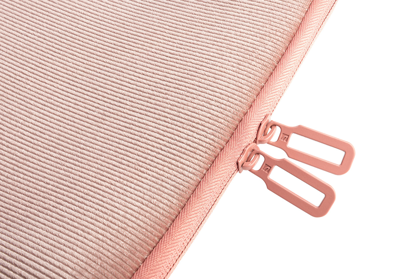 Tucano Velluto Sleeve MBA/ MBP 13" Pink