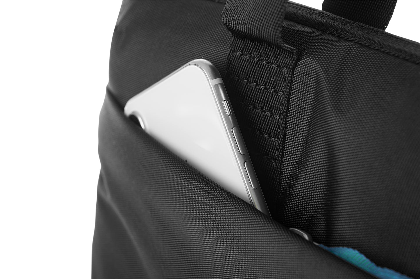 Tucano Smilza Slim bag 15"/16"-Black